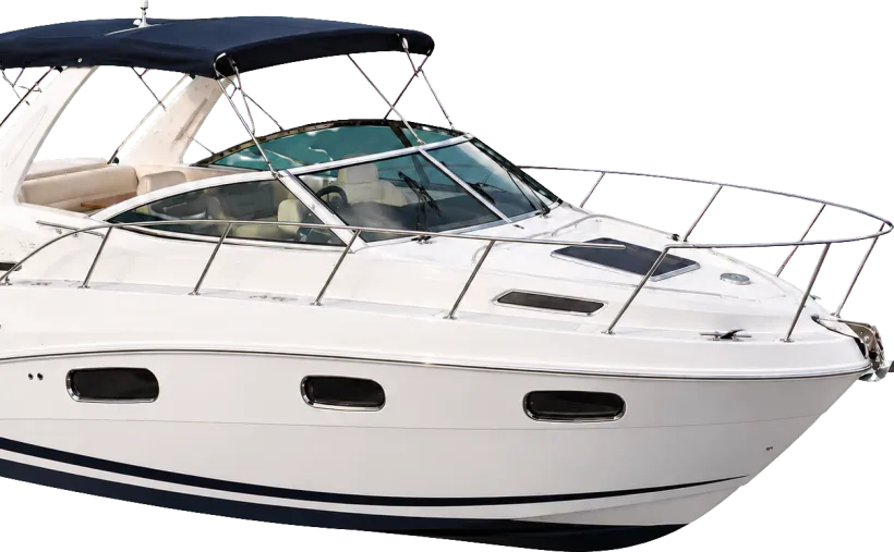 Белая яхта Sunny Day, Sealine 35, вид на нос
